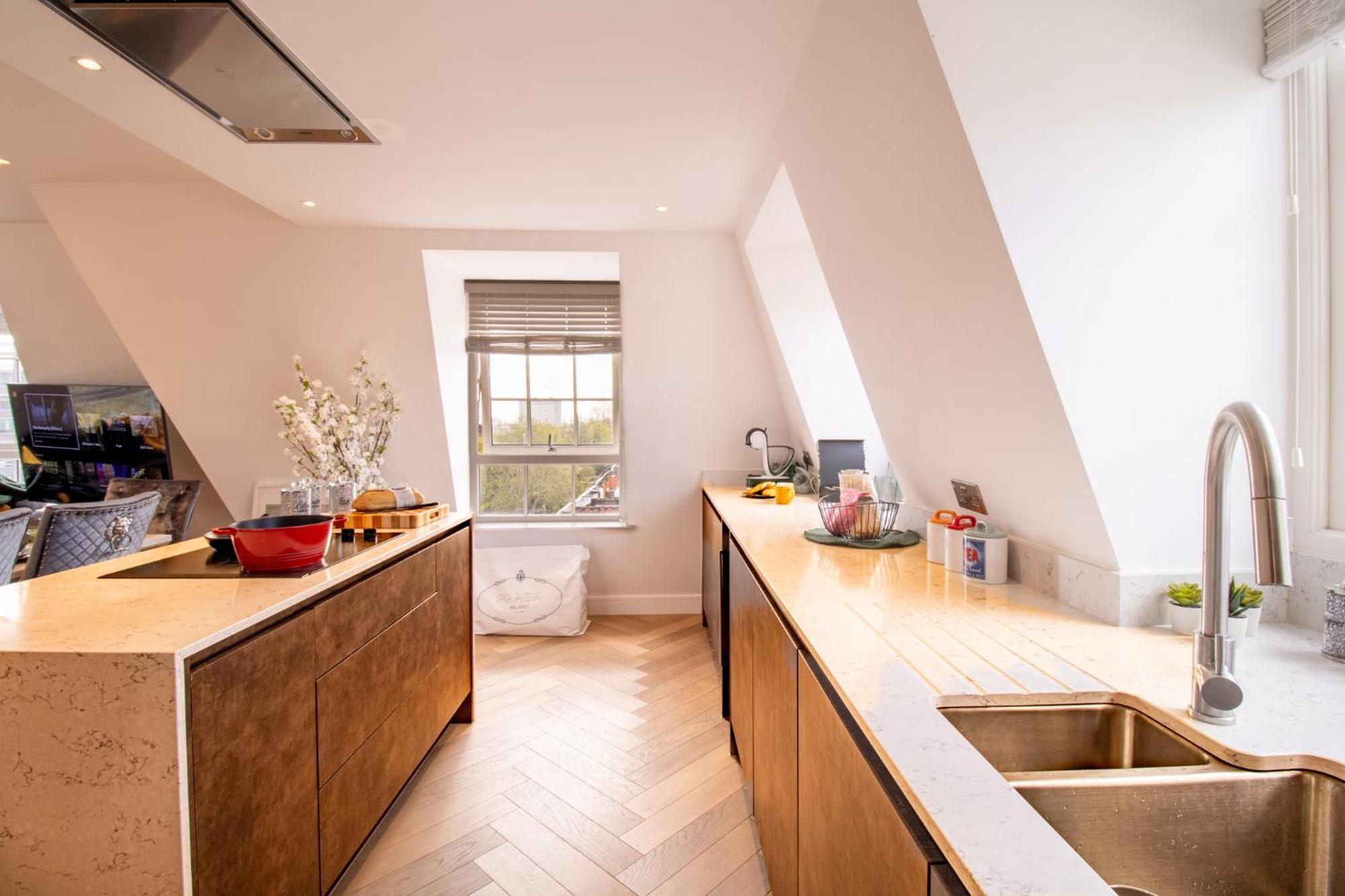 Elegant 3-Bedroom Penthouse In Marble Arch 70 Londýn Exteriér fotografie